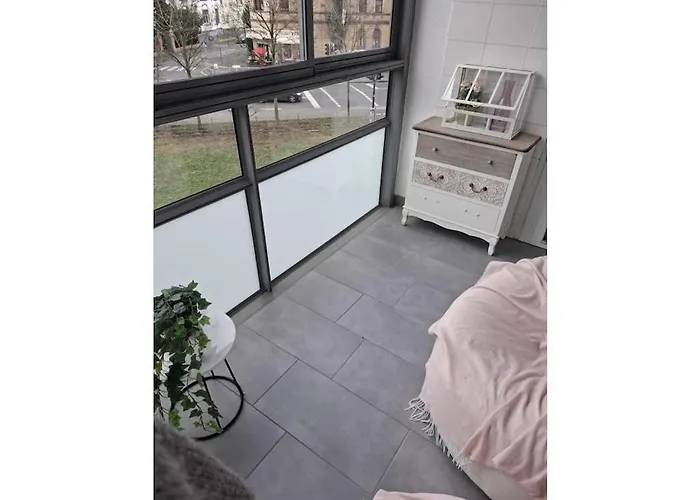 In With Swimming Pool *